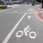 Sign - painted lanes by La Casa Bodega - DSC00451